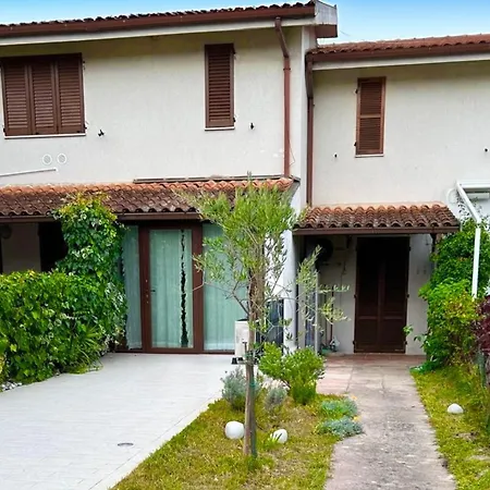 Appartement M453 - Marcelli, Comodo Bilocale Con Giardino *