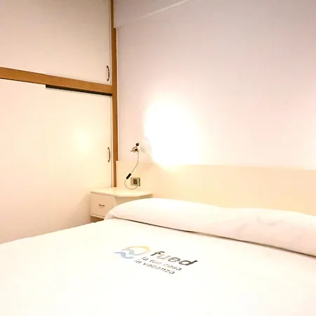 M453 - Marcelli, Comodo Bilocale Con Giardino Appartement *