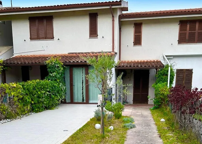 Appartement M453 - Marcelli, Comodo Bilocale Con Giardino *